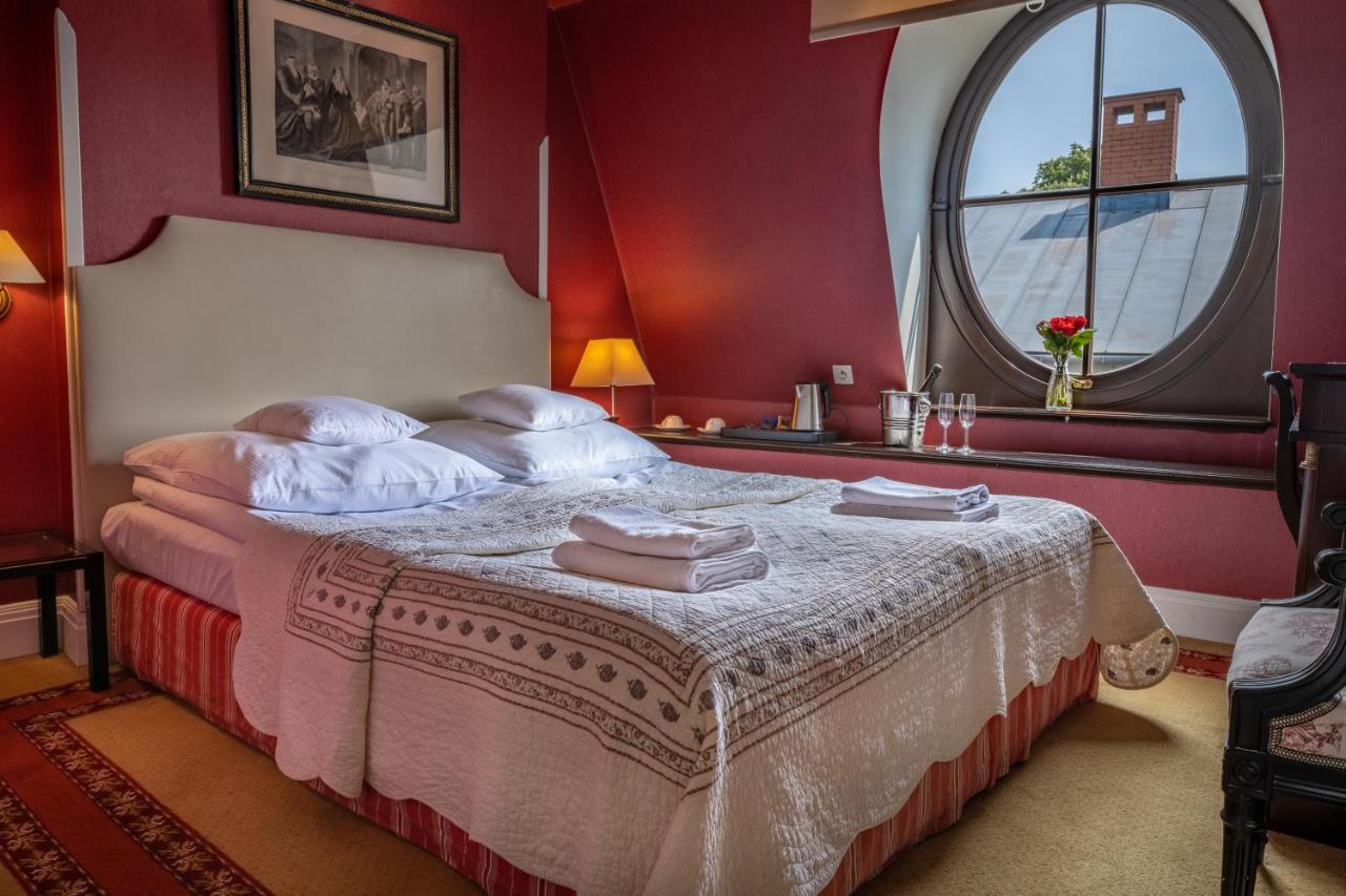 Hotel Grodek Krakow Ngoại thất bức ảnh A room at the hotel