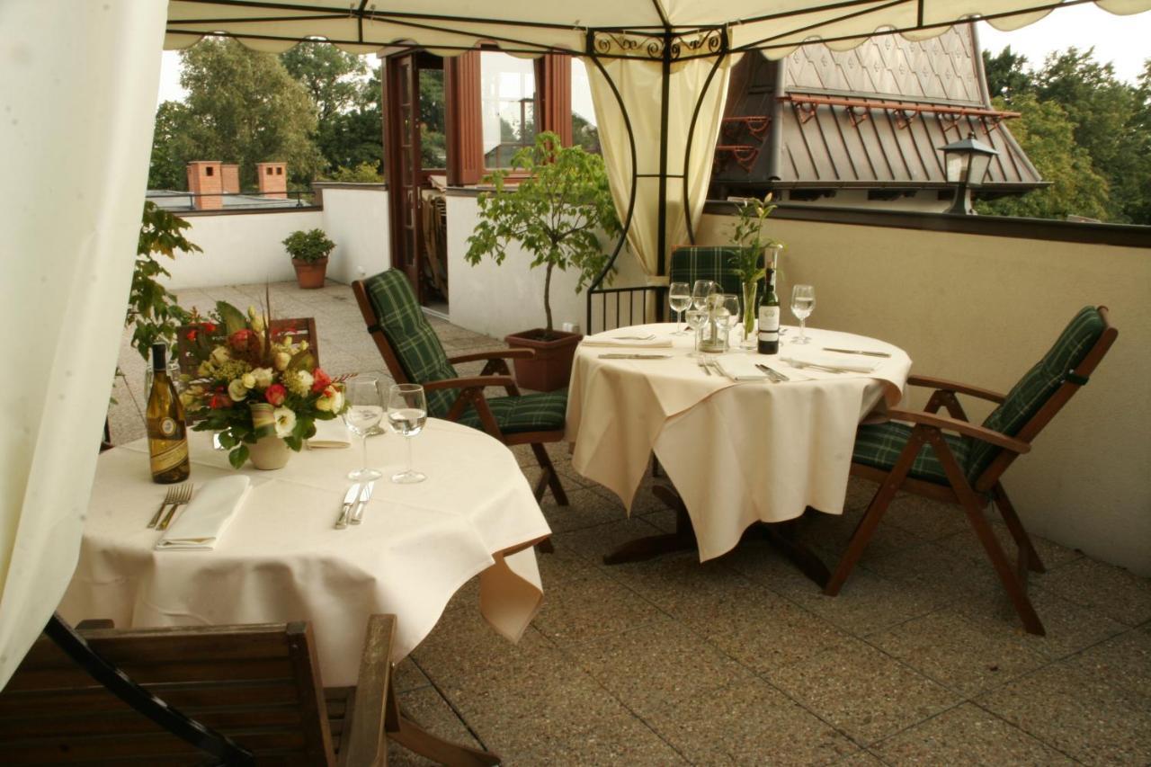 Hotel Grodek Krakow Ngoại thất bức ảnh The terrace of the restaurant