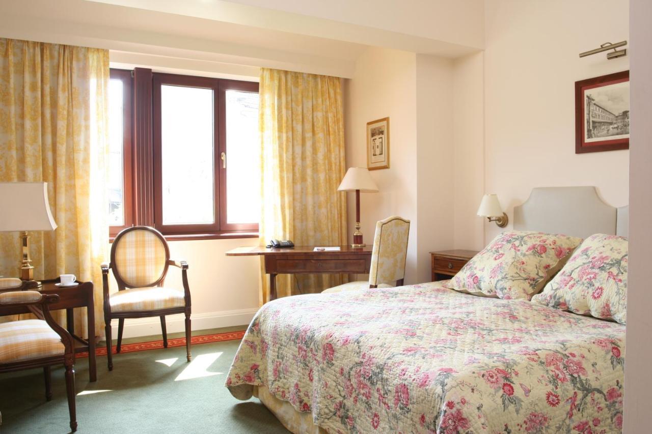 Hotel Grodek Krakow Ngoại thất bức ảnh A room at the hotel