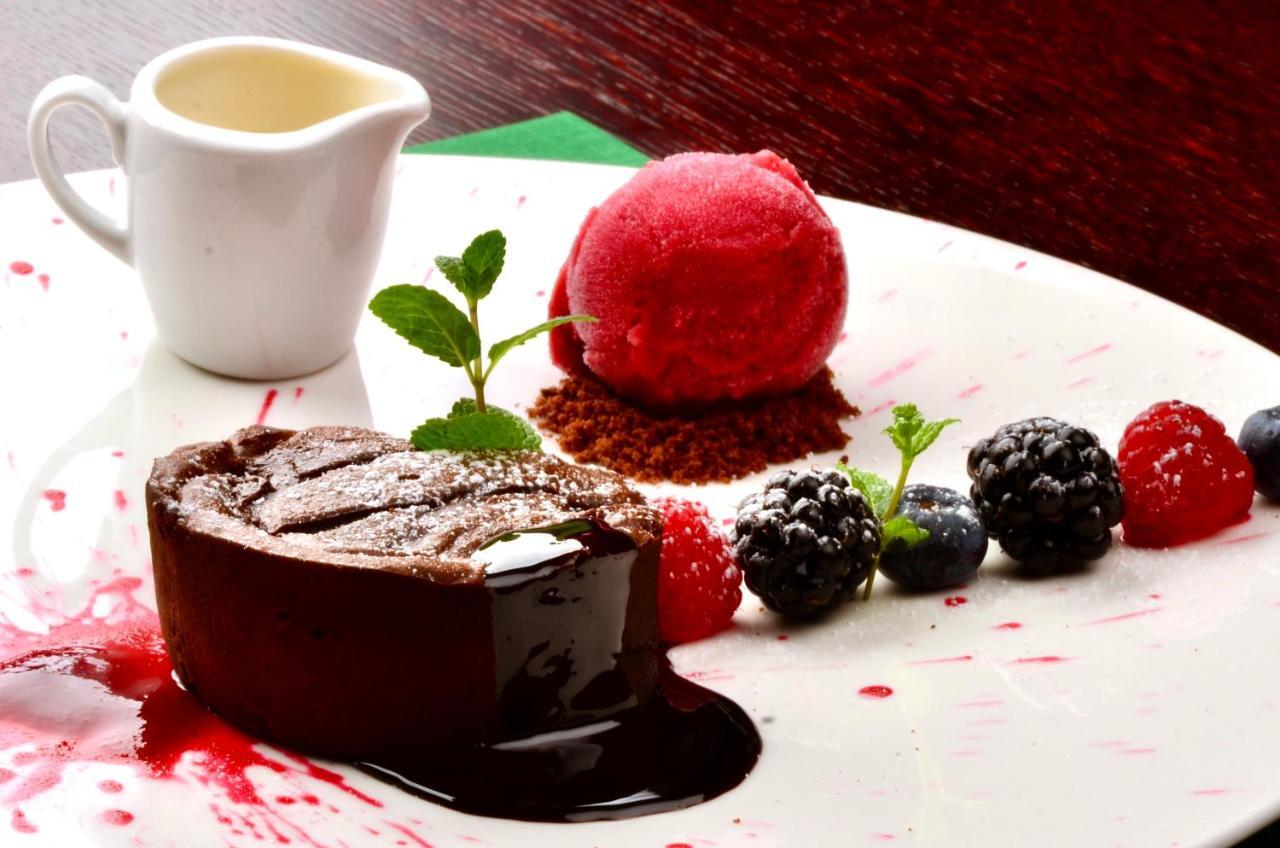 Hotel Grodek Krakow Ngoại thất bức ảnh A chocolate dessert